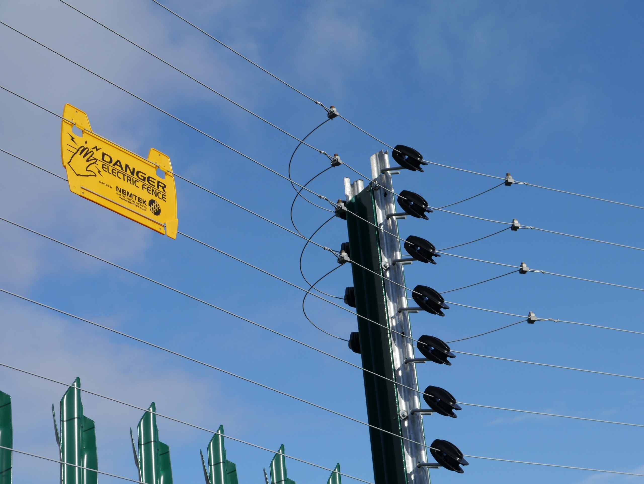 ELECTRIC FENCE