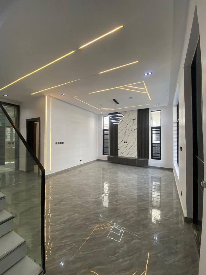 Gallery 7